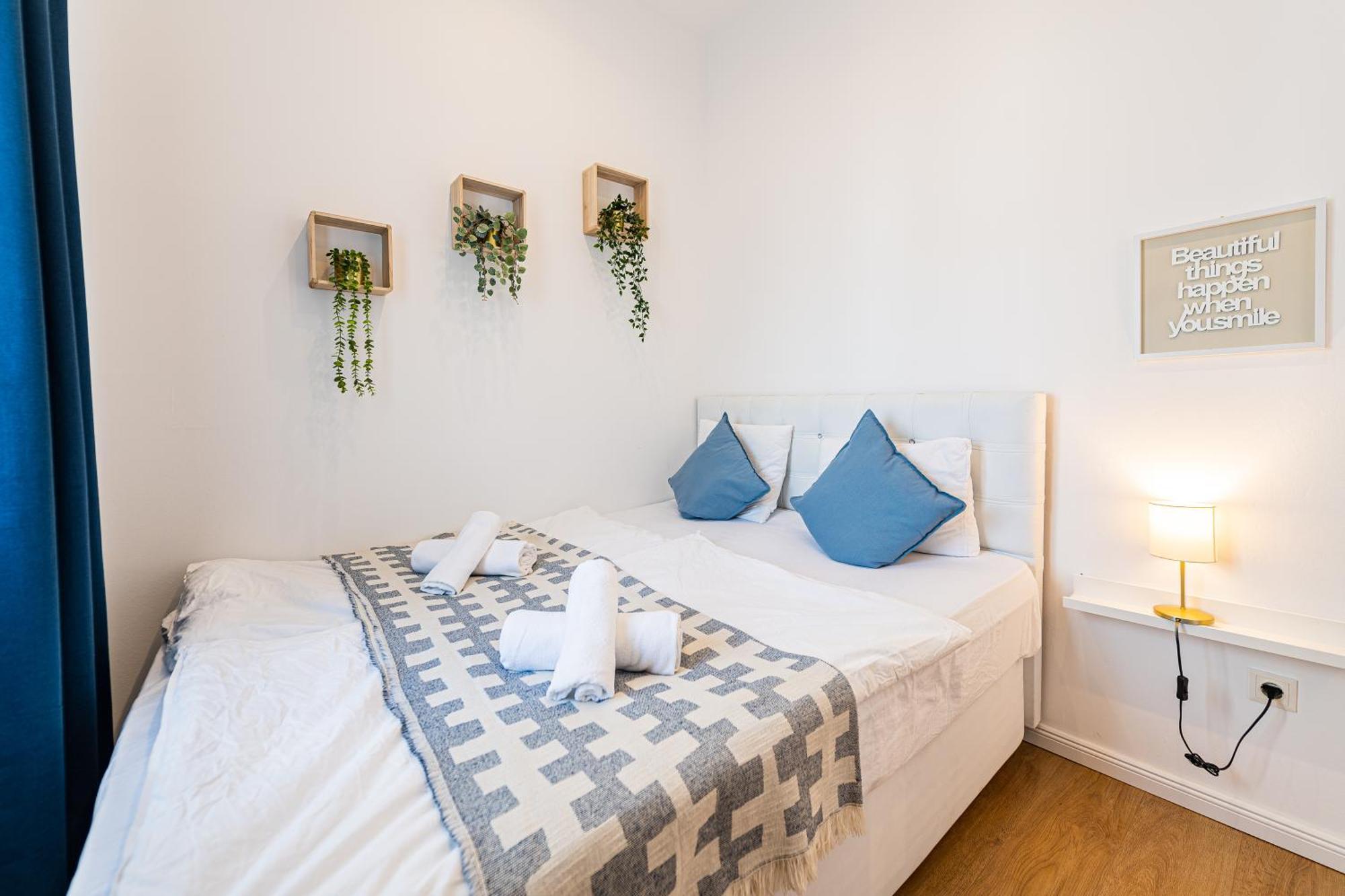 Apartment With Balcony Near Augarten Bécs Kültér fotó
